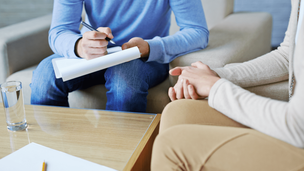 ¿PARA CUÁLES CASOS ES UTIL LA TERAPIA COGNITIVA Y CONDUCTUAL?